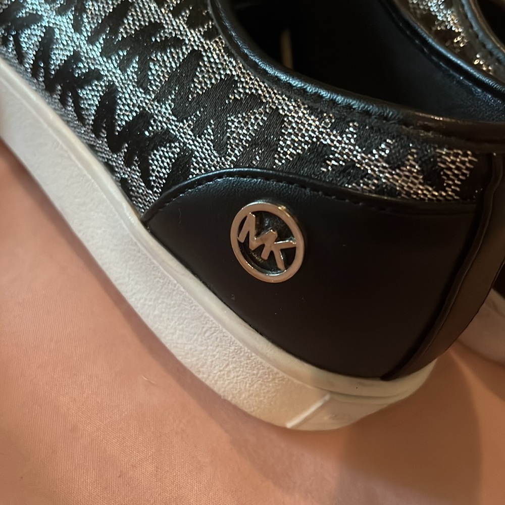 Brand New Michael Kors glitter sneaker shoes - Picture 5 of 6